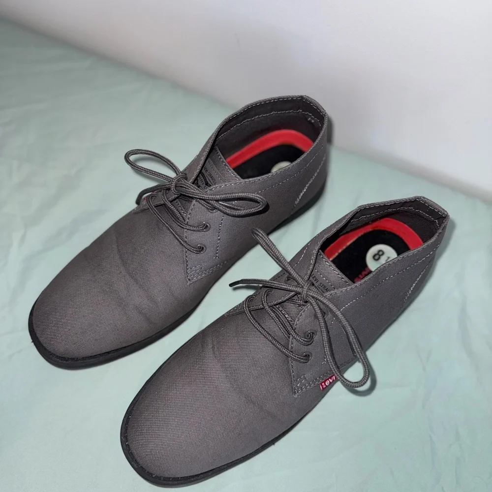Levi's Gray Chukka Boots for Men Size 9.5